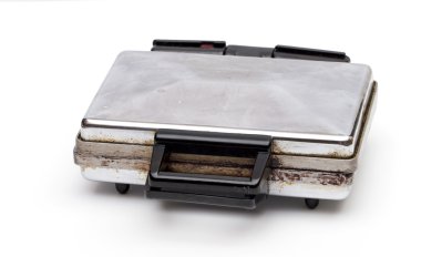 Waffle maker beyaz zemin üzerine