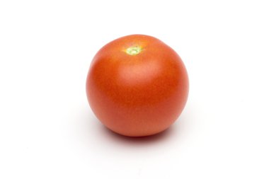 Beyaz arka planda domates