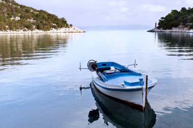 balıkçı teknesi ve deniz