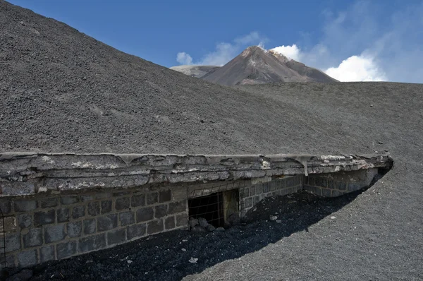 A House at Mount Etna, Sicily, Italy — Stock Photo, Image