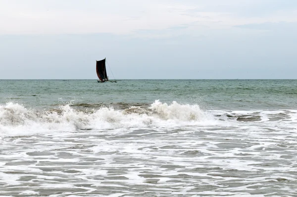 Rybářský člun, Srí lanka — Stock fotografie