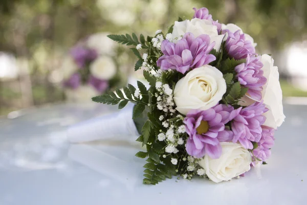 Beautiful wedding roses — Stock Photo, Image