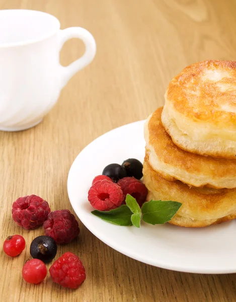 Pannenkoeken met bessen — Stockfoto