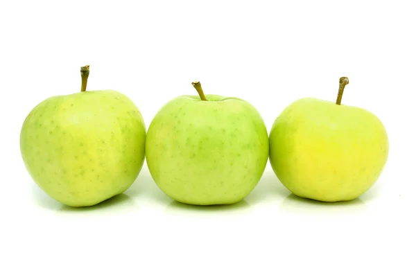 पांढरा पार्श्वभूमीवर सफरचंद — स्टॉक फोटो, इमेज