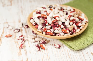 Kuru fasulye ile kase