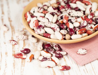 Kuru fasulye ile kase