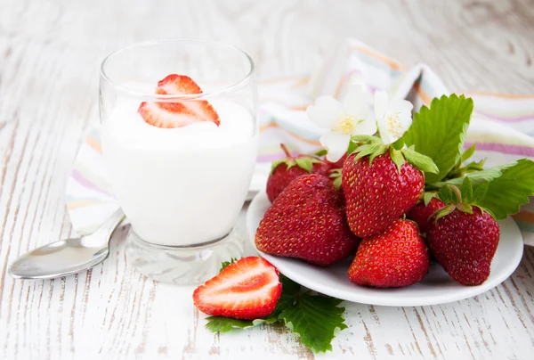Fragola e yogurt — Foto Stock