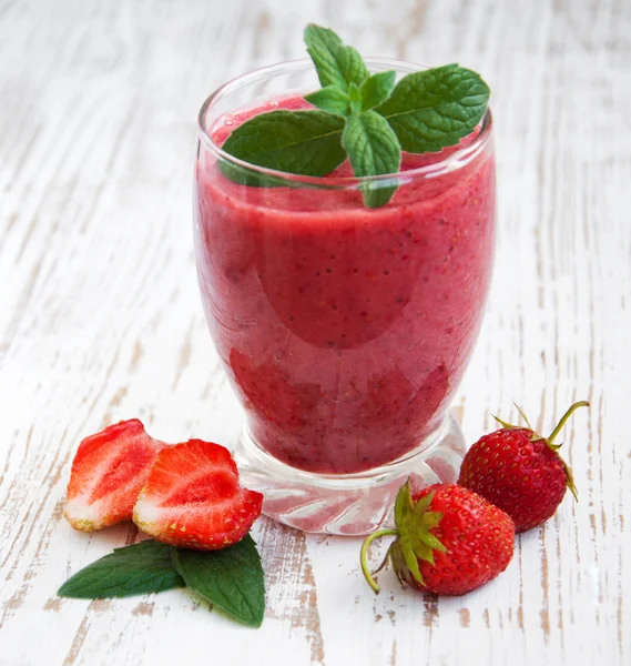 Aardbeiensmoothie — Stockfoto