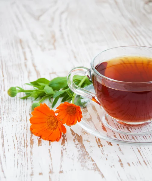 Té con caléndula — Foto de Stock