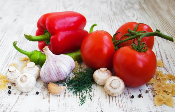 Produtos hortícolas frescos — Fotografia de Stock