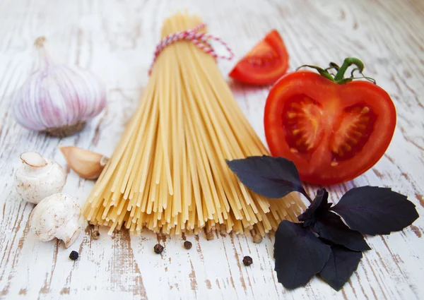 Ingredients for an Italian meal — Stock Photo, Image