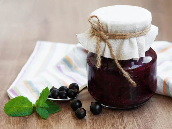 Zwarte krenten jam — Stockfoto