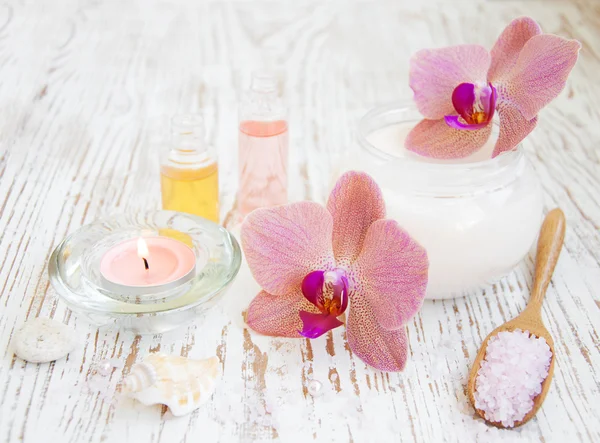 Spa instellen met orchideeën — Stockfoto