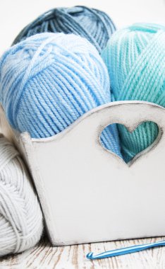 kanca ve örgü iplik kroşe