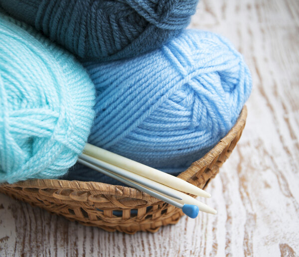 Knitting yarn