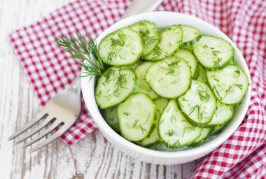 salatalık salatası