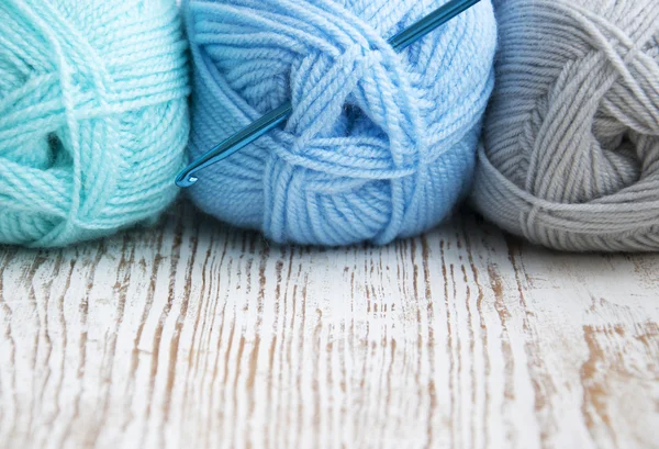 kanca ve örgü iplik kroşe