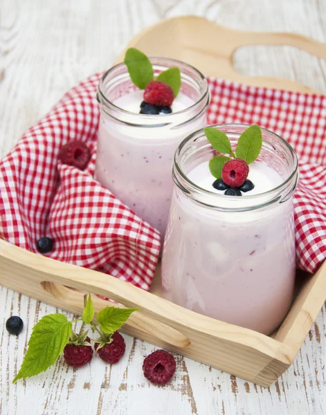 Fruit yogurt — Stock Photo, Image