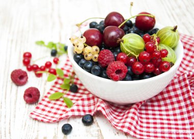 çeşitli taze çilek