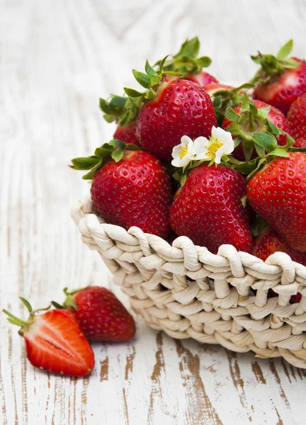 Verse aardbeien — Stockfoto