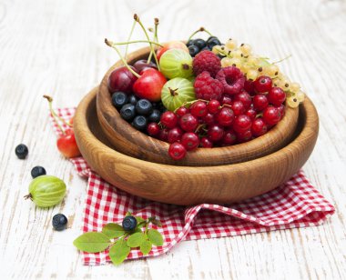 çeşitli taze çilek