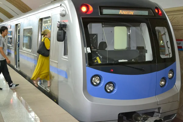 Almatı metro