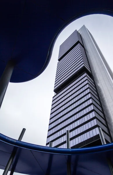 Cuatro Torres Business Area (CTBA) edifício arranha-céus, em Madri — Fotografia de Stock