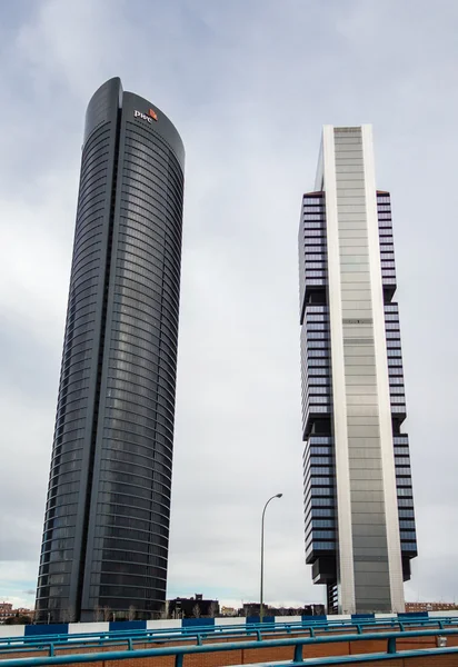 Cuatro torres-zakenwijk (ctba) met bouw van wolkenkrabbers, in madr — Stockfoto