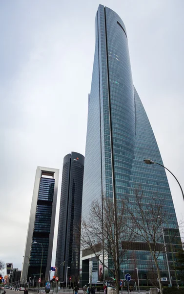 Cuatro Torres Business Area (CTBA) construção de arranha-céus, em Madr — Fotografia de Stock