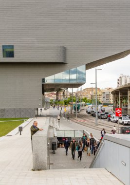 çalışma ve bir t sabah metro geliyor