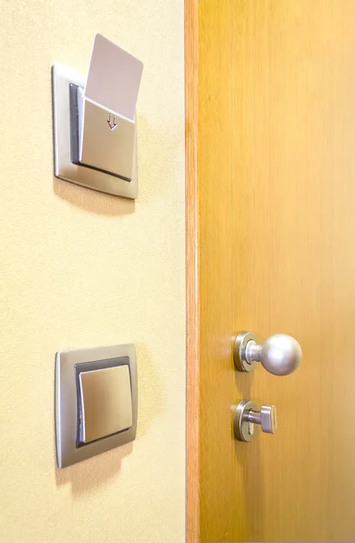 Hotel room dörren och ljus elektroniska kort — Stockfoto