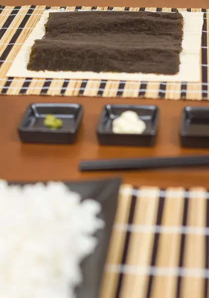Lakener av tang og tare til sushi – stockfoto