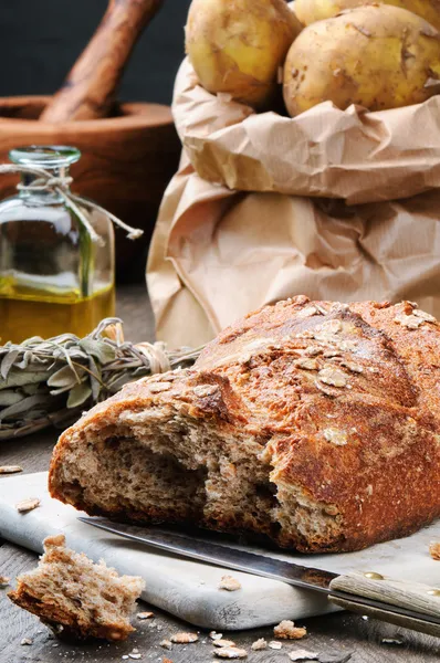 Rustic still-life with fresh bread — Stock Photo, Image