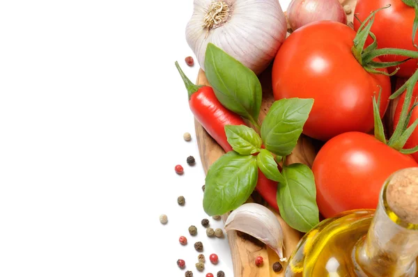 Fresh vegetables with olive oil — Stock Photo, Image