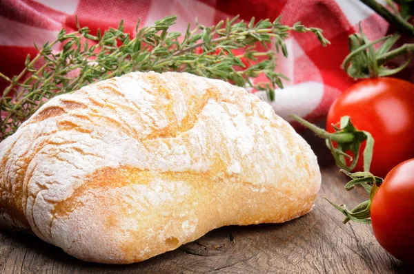 Freshly baked bread and thyme — Stock Photo, Image