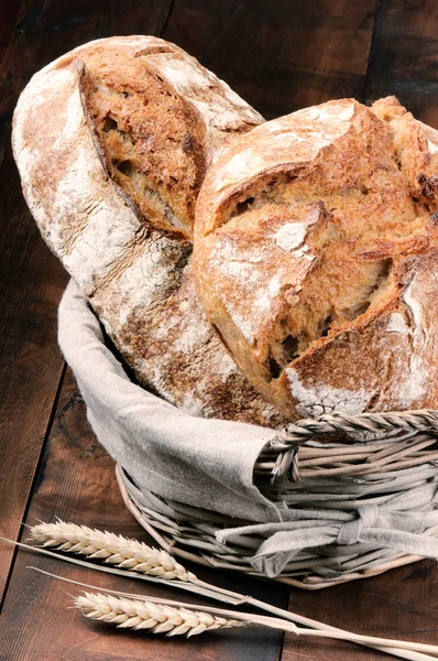 Pan tradicional recién horneado —  Fotos de Stock