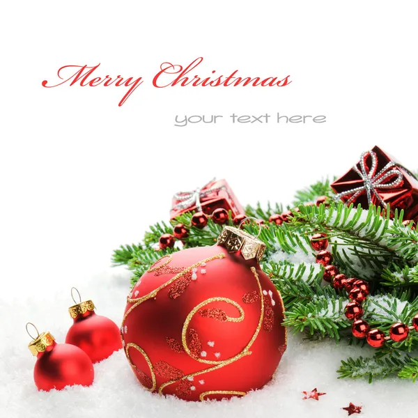 Bolas de Navidad y ramas de abeto con decoraciones Fotos de stock libres de derechos