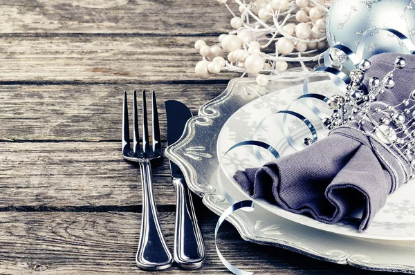 Christmas table setting in silver tone — Stock Photo, Image