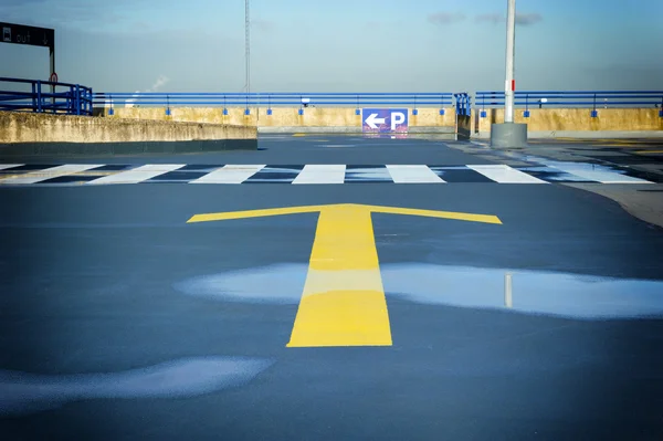 Parking au jour de pluie — Photo