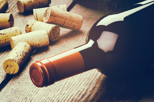 Bottle of red wine — Stock Photo, Image