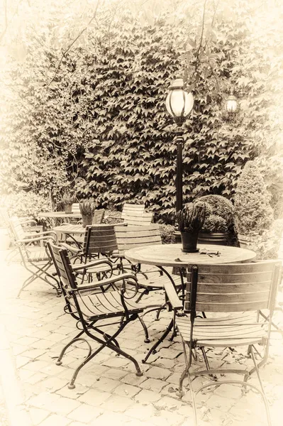 Terraço acolhedor café em estilo retro — Fotografia de Stock