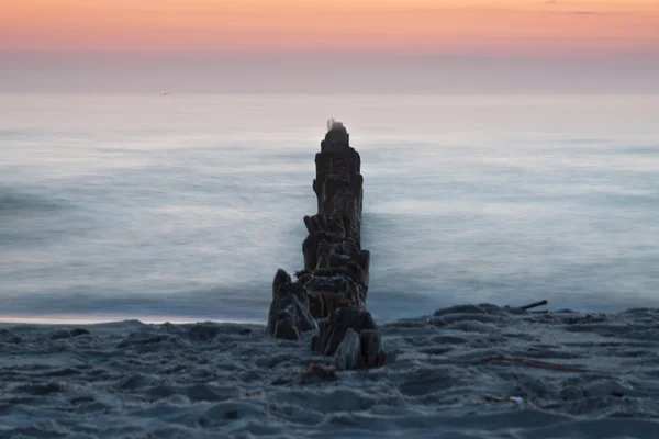 Beautiful sunrise at Baltic sea. Sunrise over the sea. Chalupy, Poland. — Stock Photo, Image