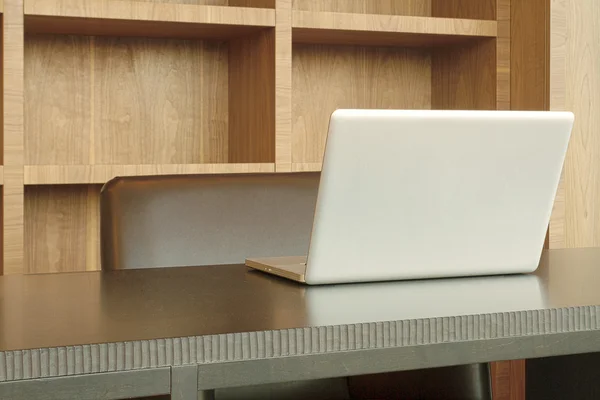 Ufficio scrivania in legno — Foto Stock