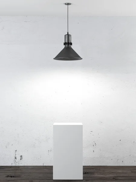 Интерьер с белой подставкой и потолочной лампой — стоковое фото