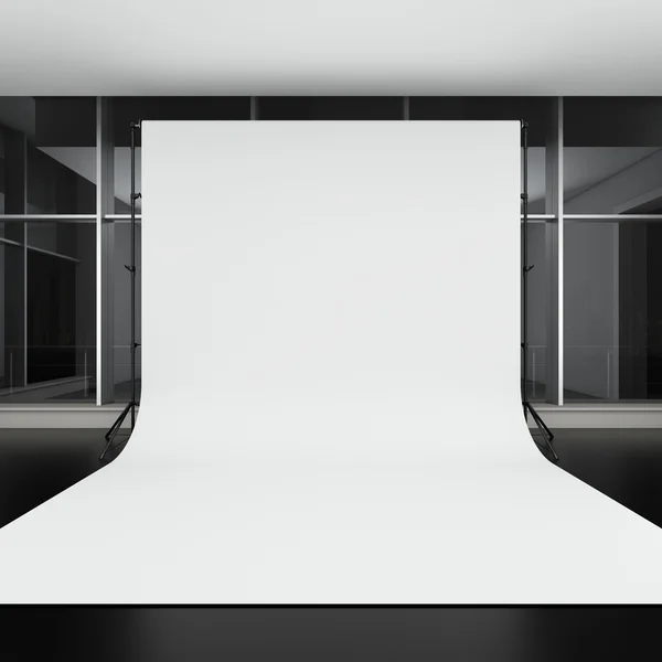 Białe tło w ciemnym pokoju — Zdjęcie stockowe