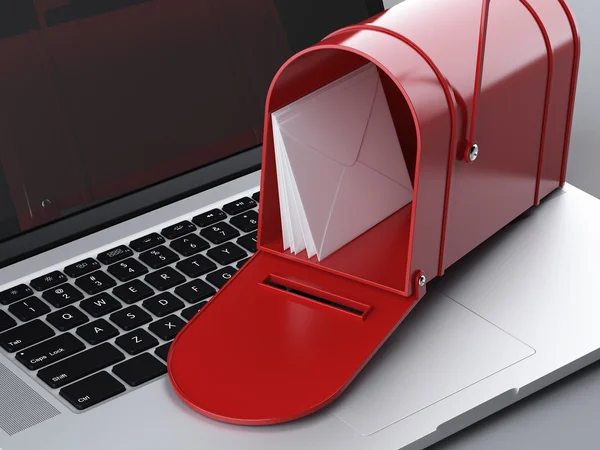 Laptop en mailbox — Stockfoto