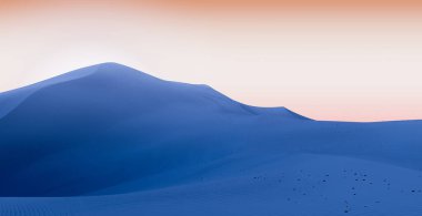 Mavi kumullar ve turuncu gökyüzü, kontrastlı gökyüzü olan çöl manzarası. Asgari soyut arkaplan. 3d oluşturma