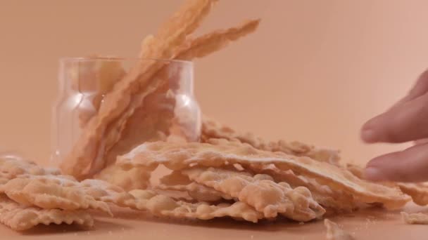 CHIACCHIERE. homemade traditional carnival sweets. — Stockvideo