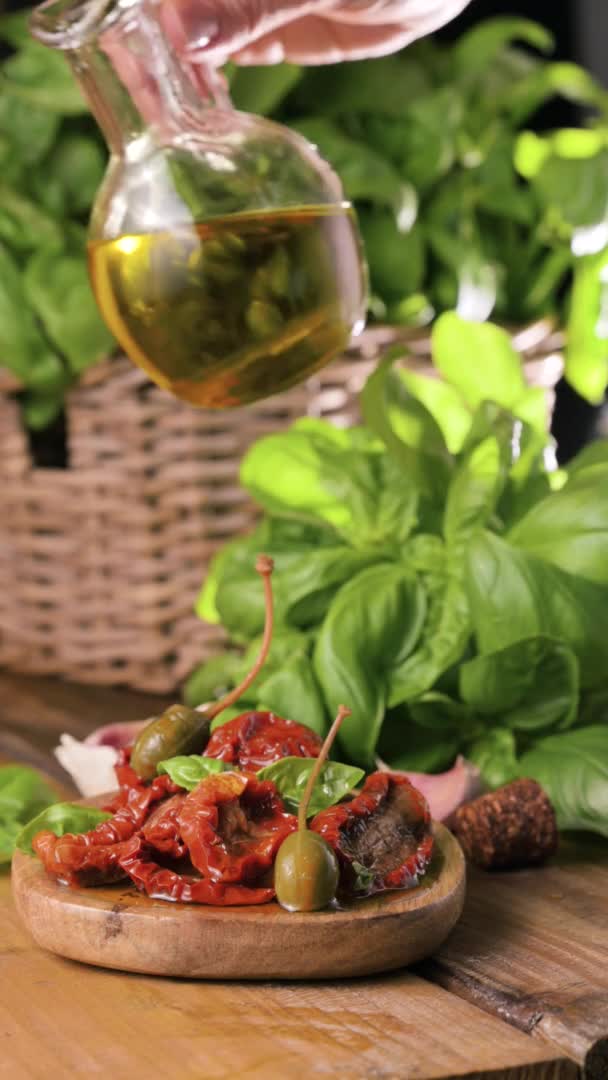 올리브 도마도 포말라 토마토 사회적 지위를 전통적 이탈리아와 스페인의 식욕을 — 비디오