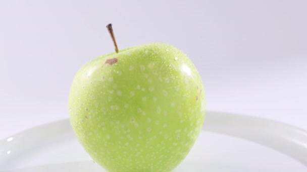 Green Apple White Background High Quality Footage — Wideo stockowe